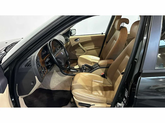 Saab - 2003 - 9-5 - personenauto - afbeelding 25 van  42