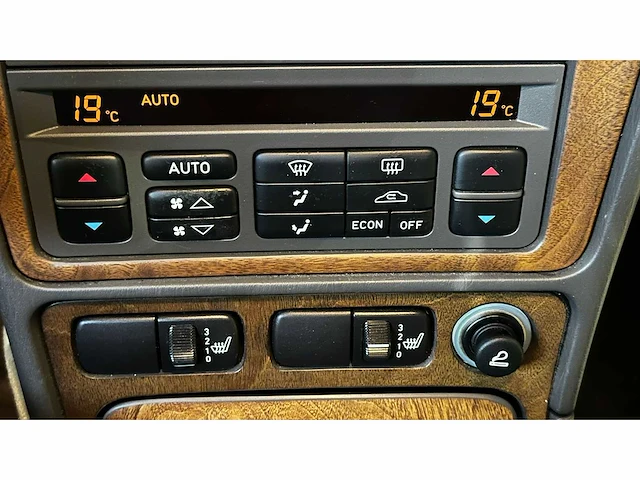 Saab - 2003 - 9-5 - personenauto - afbeelding 28 van  42