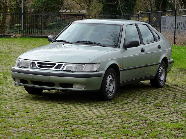 Saab 9-3 _ 2.0 automatic - afbeelding 1 van  53