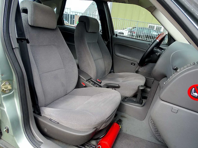 Saab 9-3 _ 2.0 automatic - afbeelding 13 van  53