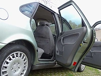 Saab 9-3 _ 2.0 automatic - afbeelding 17 van  53