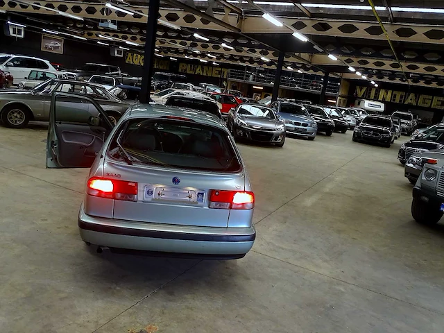 Saab 9-3 _ 2.0 automatic - afbeelding 43 van  53