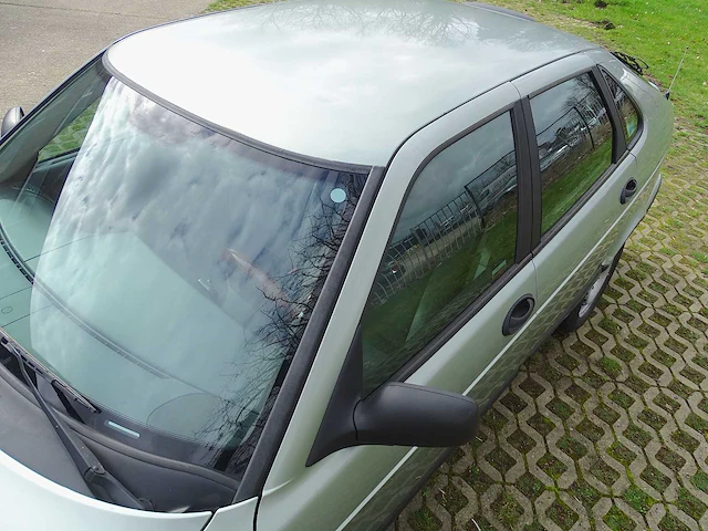 Saab 9-3 _ 2.0 automatic - afbeelding 53 van  53
