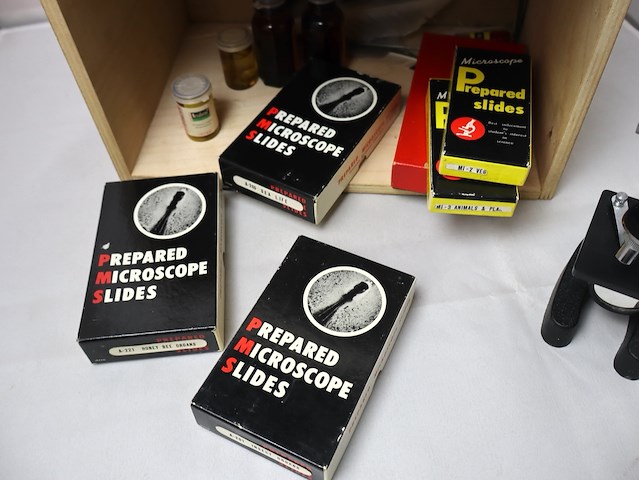 Sades microscoop - afbeelding 5 van  5