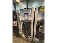 Saeco - koffie - verkoopautomaat - afbeelding 2 van  4