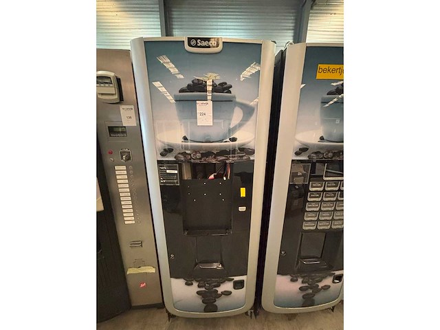 Saeco - koffie - verkoopautomaat - afbeelding 3 van  4