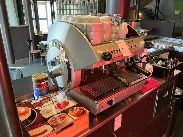Saeco aroma compact se 200 espresso machine - afbeelding 3 van  10