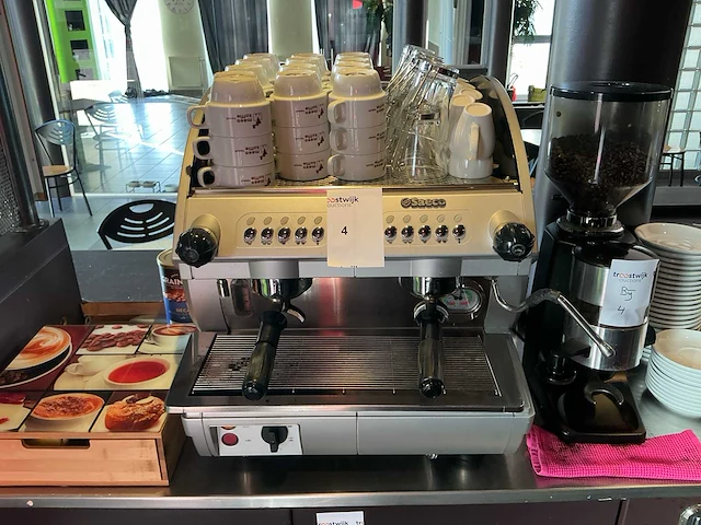 Saeco aroma compact se 200 espresso machine - afbeelding 5 van  10