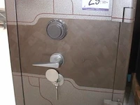 Safe stafford vv sleutel en cijferslot (gew plm 300kg) - afbeelding 1 van  1