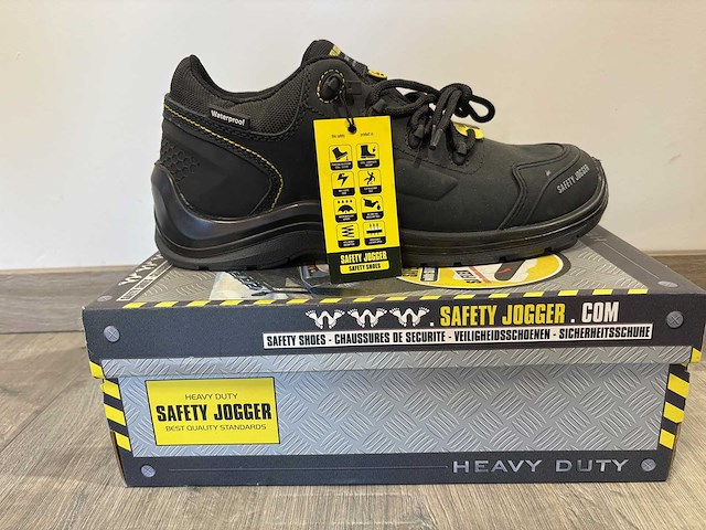 Safety jogger - lava s3 - werkschoenen hoog maat 45 (6x) - afbeelding 1 van  1