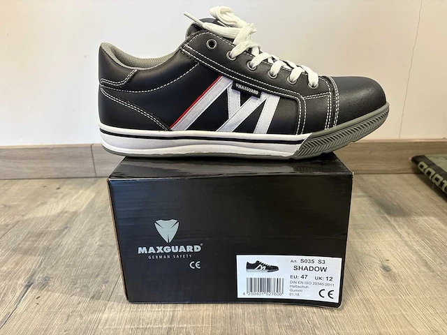 Safety jogger - s3 - s035 - werkschoenen maat 47 (12x) - afbeelding 1 van  1