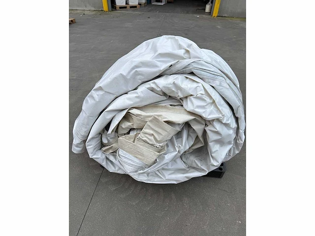 Sailcloth tent - afbeelding 6 van  6