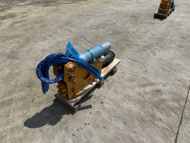 Sailing - 2025 - 35 - hydraulische hamer - afbeelding 4 van  10