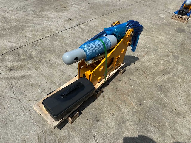 Sailing - 2025 - 35 - hydraulische hamer - afbeelding 6 van  9