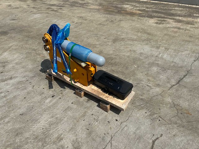 Sailing - 2025 - 35 - hydraulische hamer - afbeelding 8 van  9