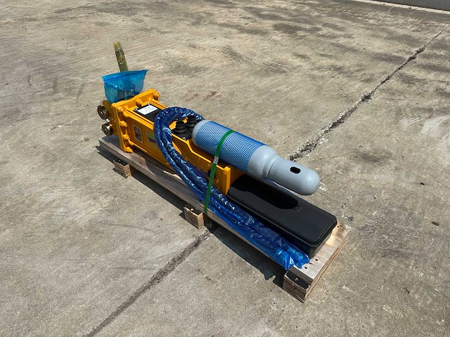 Sailing - 2025 - 35 - hydraulische hamer - afbeelding 9 van  10