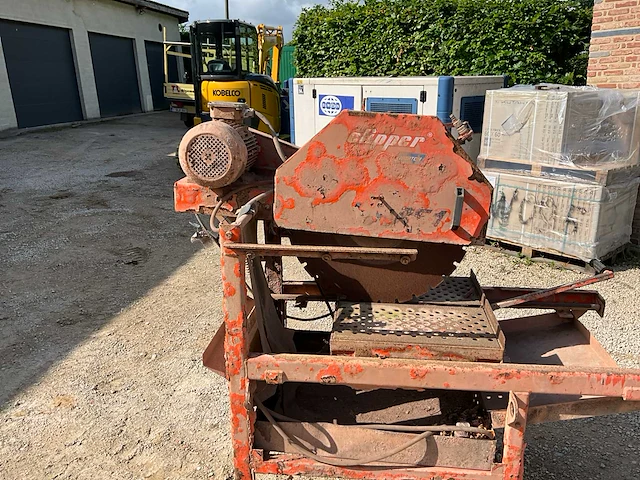 Saint gobain jumbo 651 steenzaagmachine - afbeelding 3 van  16