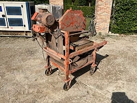 Saint gobain jumbo 651 steenzaagmachine - afbeelding 1 van  16