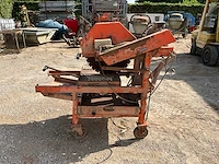 Saint gobain jumbo 651 steenzaagmachine - afbeelding 13 van  16
