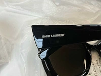 Saint laurent zonnebril (7x) - afbeelding 9 van  9
