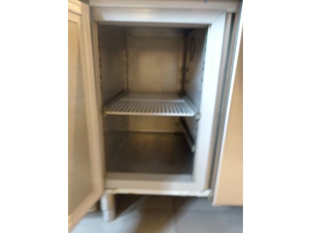 Salade werkbank met 3 deuren topcold - afbeelding 5 van  10