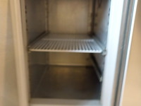 Salade werkbank met 3 deuren topcold - afbeelding 5 van  10