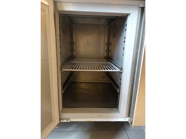 Salade werkbank met 3 deuren topcold - afbeelding 6 van  10