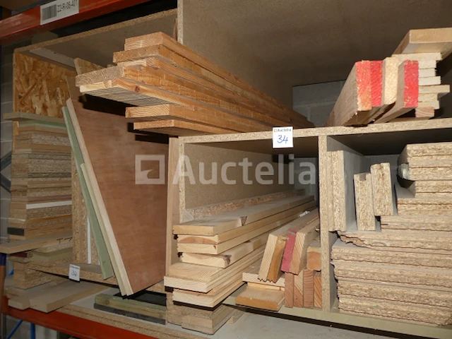 Saldo van panelen en houtresten (grote hoeveelheid) - afbeelding 1 van  17