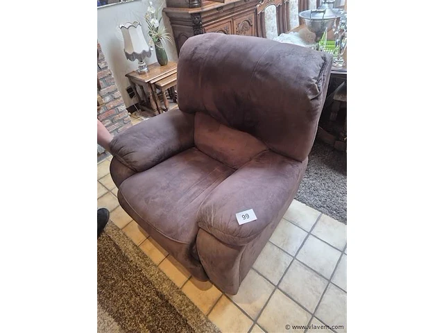 Salon 3+1+1 met relaxfunctie, gebruikssporen - afbeelding 5 van  6