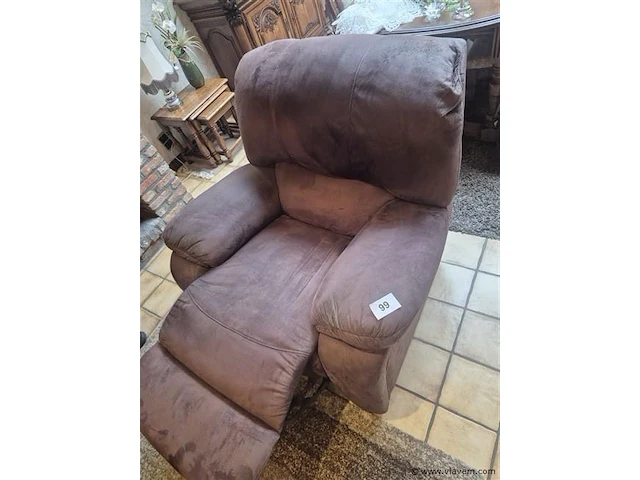Salon 3+1+1 met relaxfunctie, gebruikssporen - afbeelding 6 van  6
