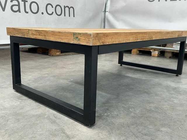 Salontafel - teakhout - zwart metalen onderstel - afbeelding 3 van  5