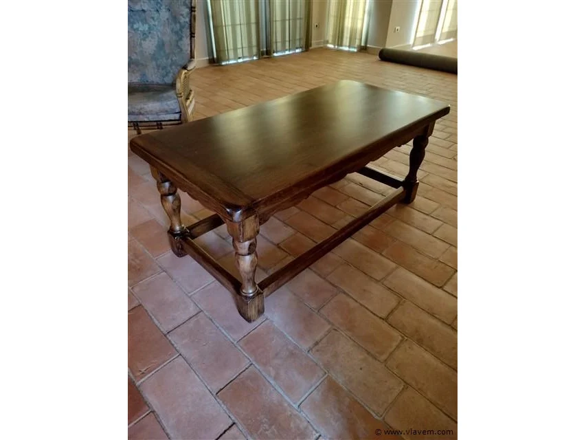 Deel 2: div. meubilair enz.: wo. stoelen, tafels, verlichting, kasten, spiegels, bed enz.