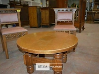 Salontafel en 2 stoelen