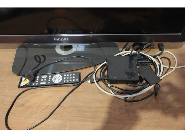 Salontafel jardinico + televisie philips - afbeelding 4 van  6