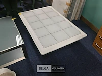 Salontafel met tegelpatroon - afbeelding 2 van  2