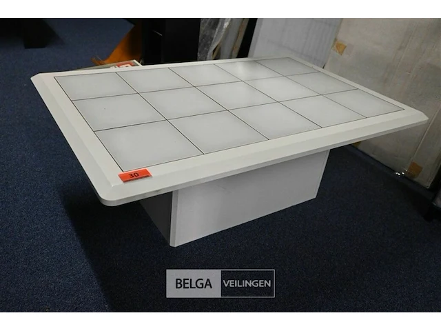 Salontafel met tegels - afbeelding 1 van  2