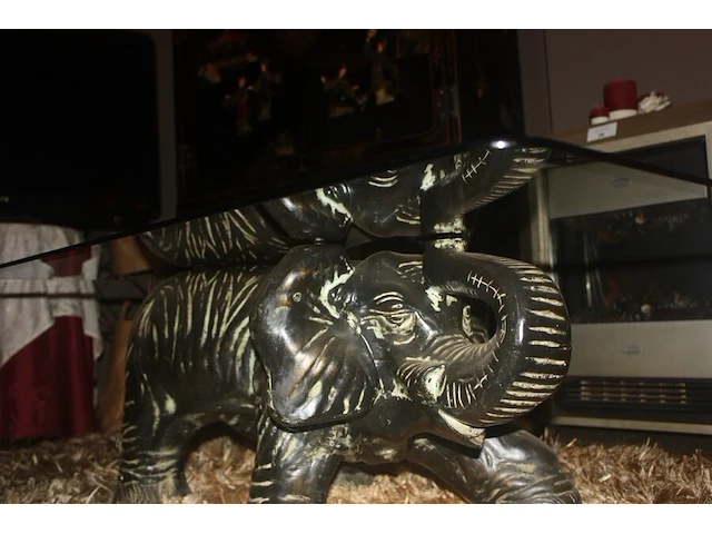 Salontafel "olifant" met glazen blad afm. 64x110 cm - afbeelding 5 van  5
