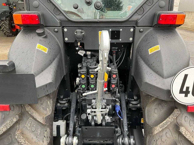 Same frutteto s95 smalspoor- en compacttractor - afbeelding 15 van  27