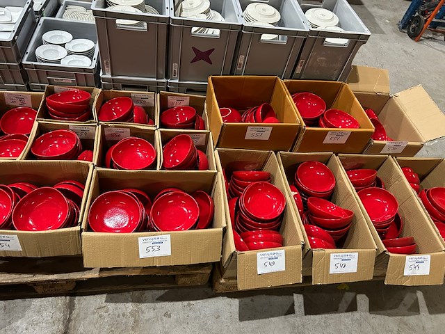 Samengesteld lot 546 tem 549 - afbeelding 1 van  5