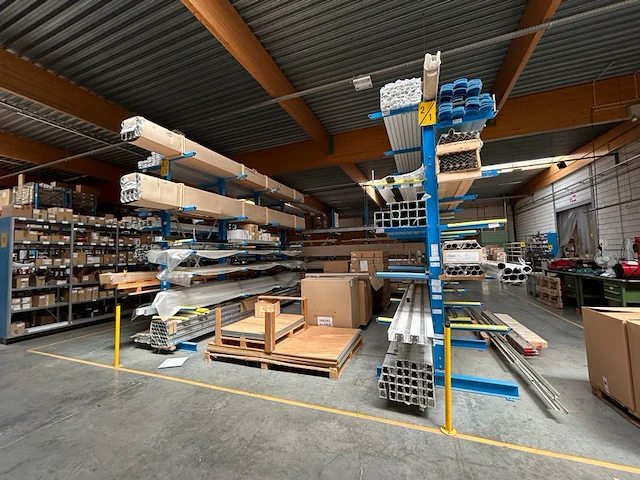 Samengesteld lot 9039 tem 9041 - afbeelding 1 van  3