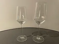 Samengesteld lot van wijnglazen lot 206 en lot 212 - afbeelding 1 van  1
