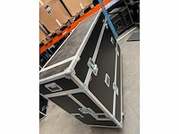 Samsung - 75" - samsung qm 75 serie+ standaard en luxe flightcase - afbeelding 2 van  5