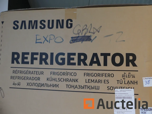 Samsung 2-deurs koelkast met dispenser en ingebouwd display rf65dg9hoep1ef - afbeelding 1 van  3
