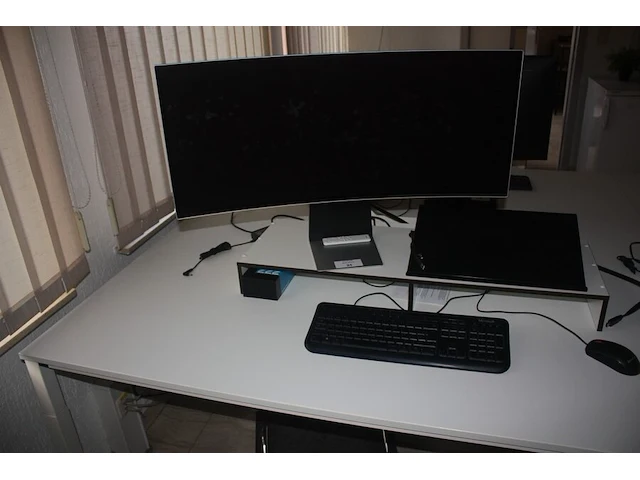 Samsung color display unit s34bg850su, toetsenbord microsoft, muis lenovo (69) - afbeelding 1 van  4