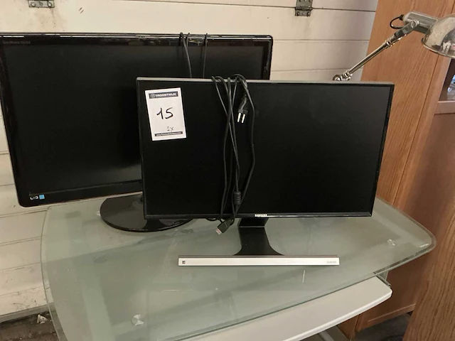 Samsung diverse pc-monitoren (2x) - afbeelding 1 van  3