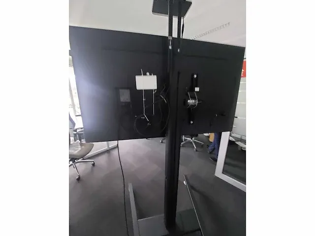 Samsung presentatiescherm qm65h , 65 inch - afbeelding 4 van  7