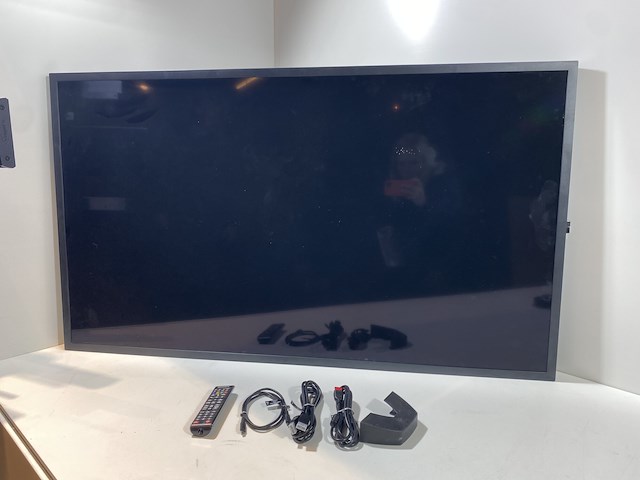 Samsung smart signage display om55n 55" met voet - afbeelding 1 van  7