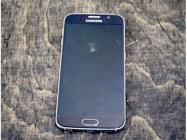 Samsung smartphone - afbeelding 1 van  3