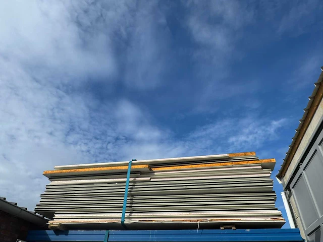 Sandwichpanelen diverse bouwmaterialen - afbeelding 1 van  3
