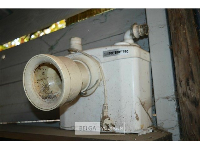 Sanibroyeur toiletvergruizer - afbeelding 2 van  3